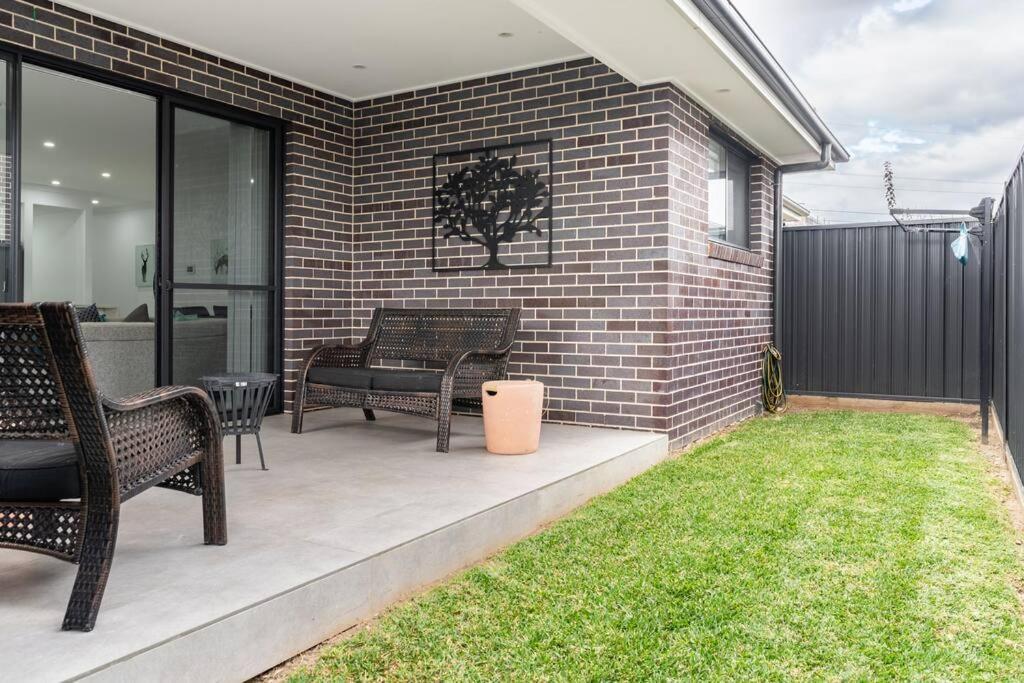 Narellan Neat 4 Bedroom In Catherine Fields מראה חיצוני תמונה