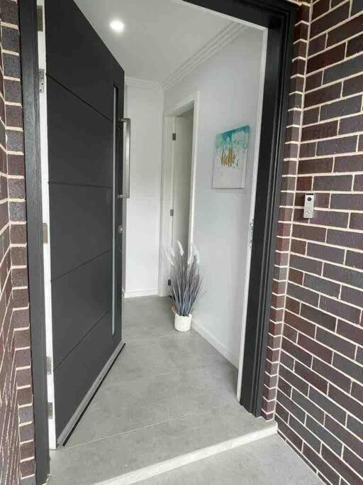 Narellan Neat 4 Bedroom In Catherine Fields מראה חיצוני תמונה