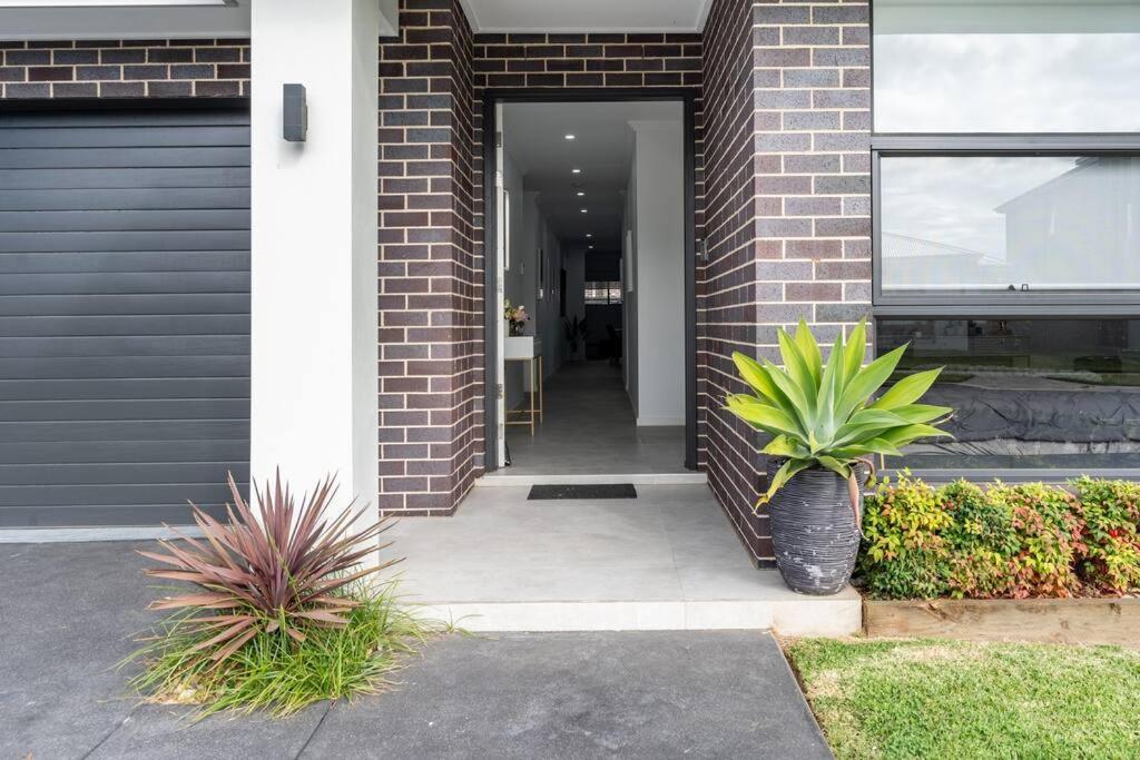 Narellan Neat 4 Bedroom In Catherine Fields מראה חיצוני תמונה